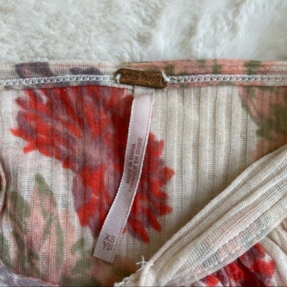 Free People | Melbourne Asymmetric Printed Top Ivory Combo | Size Extra Small - Picture 5 of 10